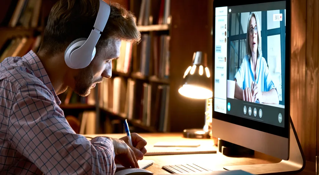 Management : 5 astuces pour se former sans quitter son agence